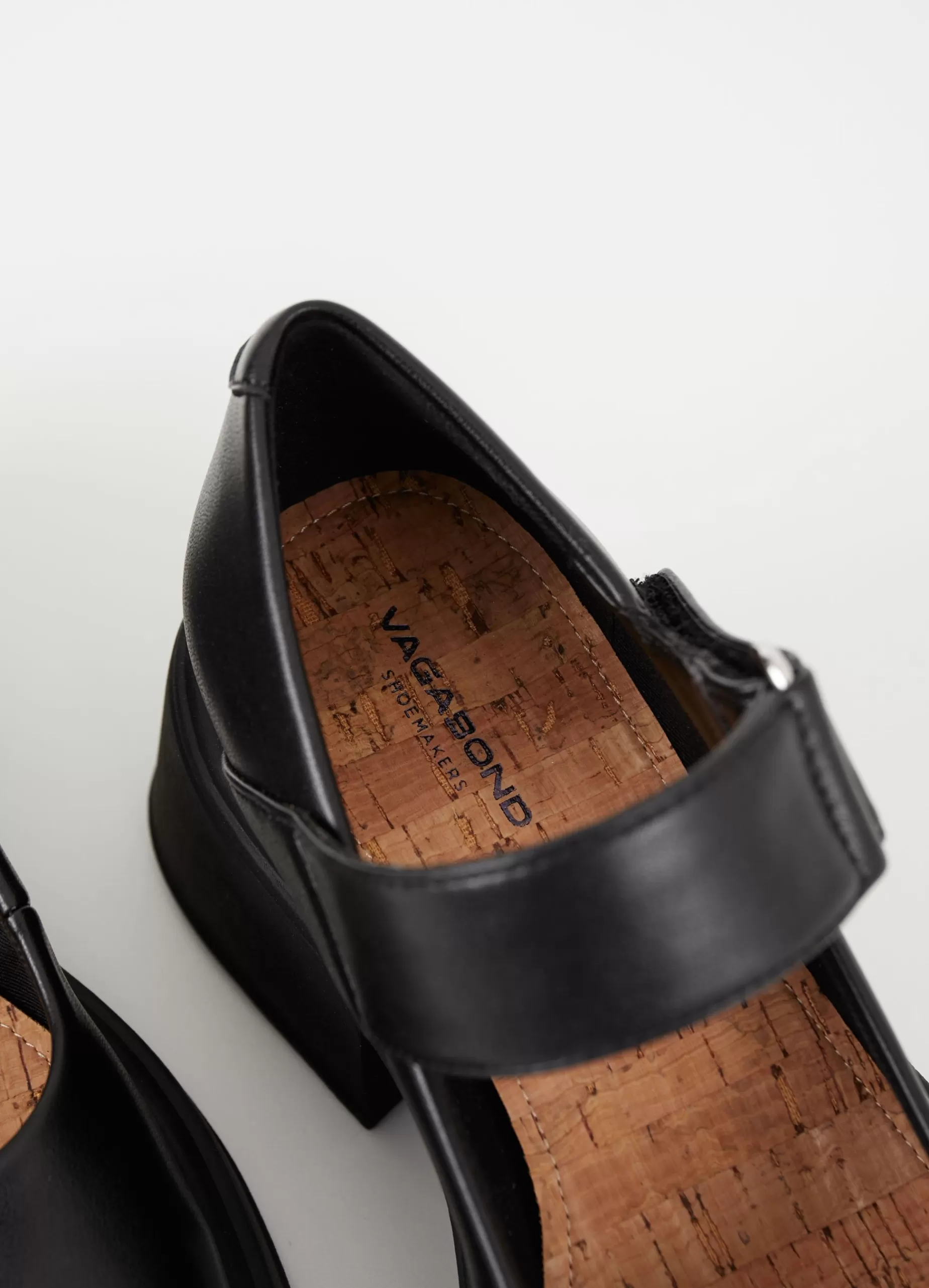 Vagabond DORAH PUMPS